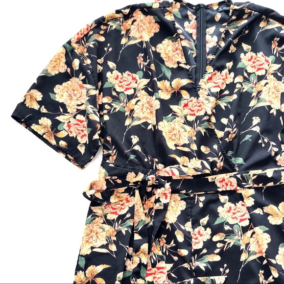 Plus Surplice Neck Wide Leg Botanical Overall - Picture 7 of 7